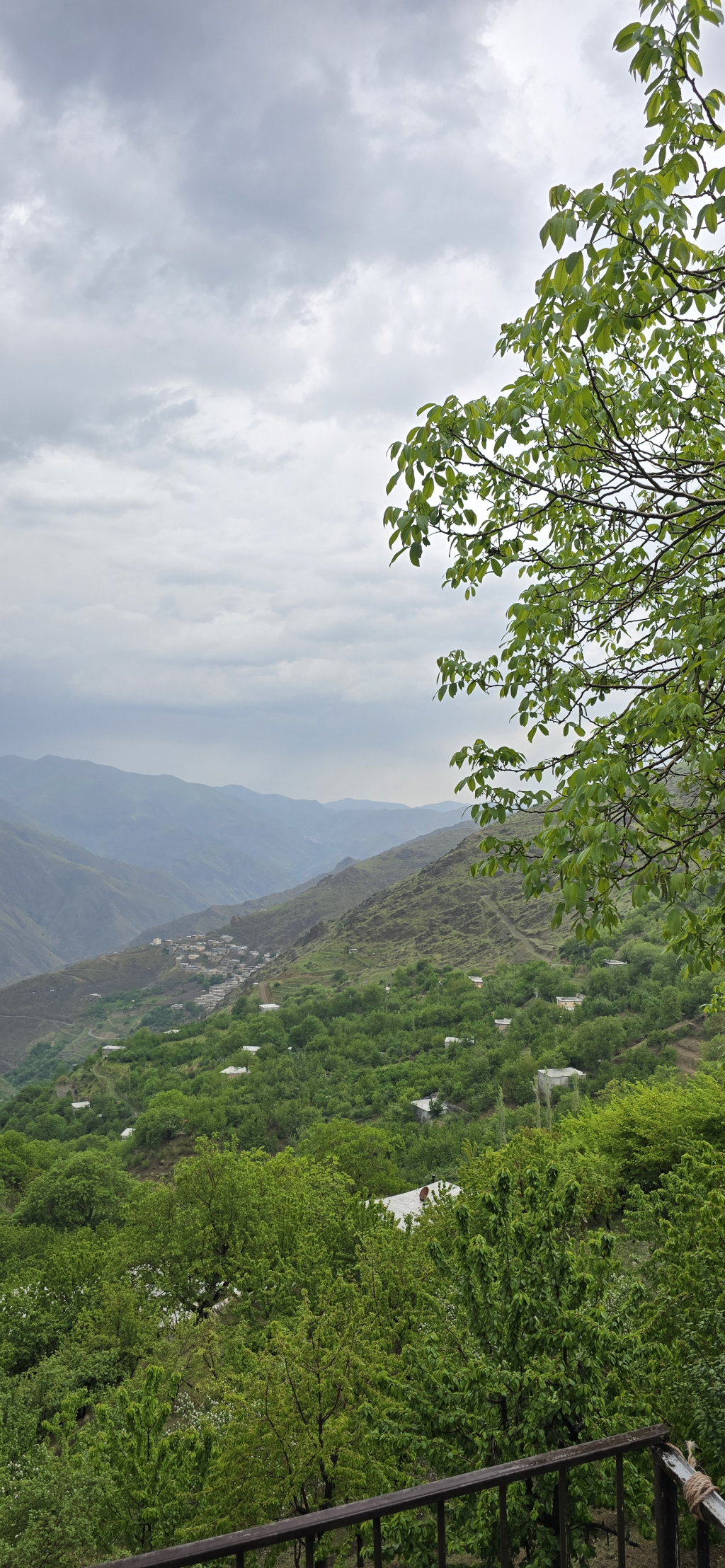 تور روستاگردی در روستای پلکانی دولاب هورامانات